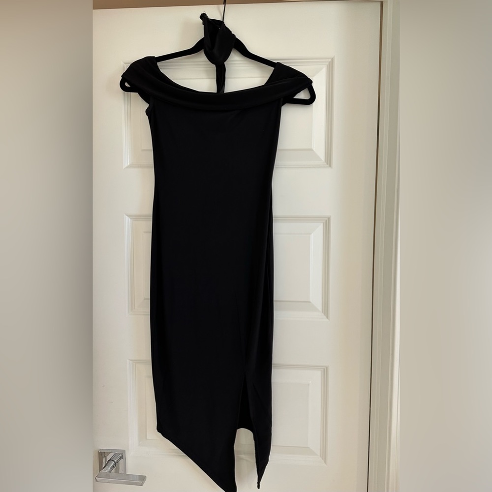 Club London black off shoulder midi dress with checker in size small/2.